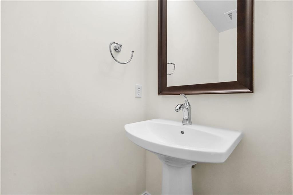 270 17th Street NW 3110