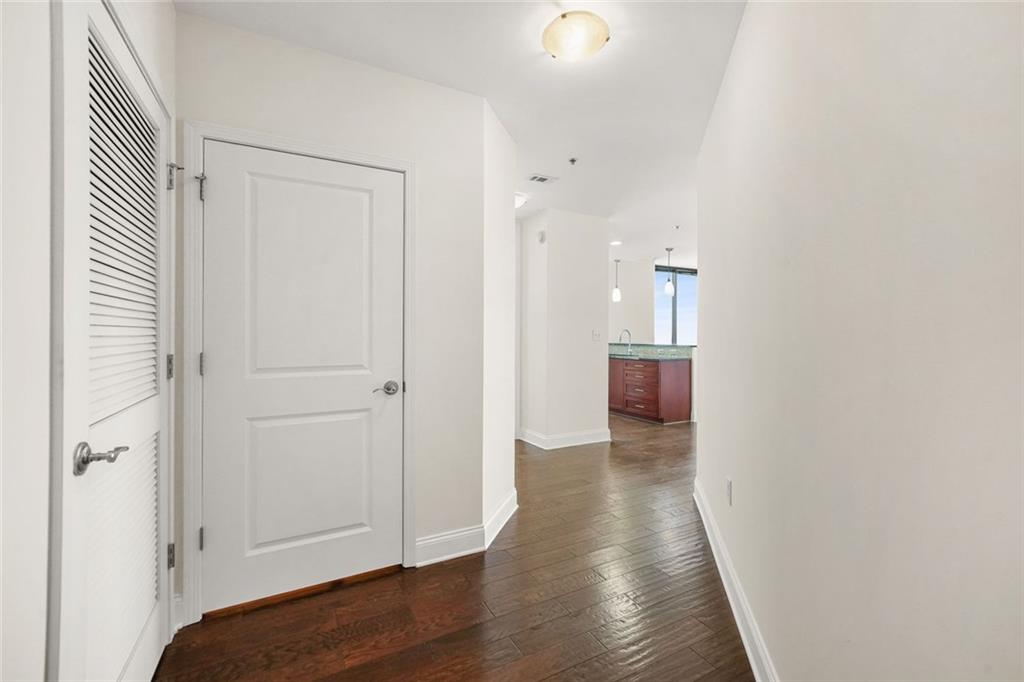 270 17th Street NW 3110