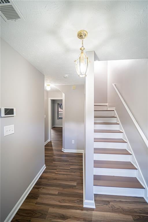 2077 Pinnacle Pointe Drive