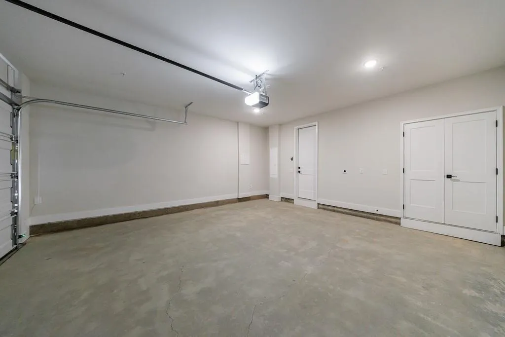 Alpharetta, Georgia 30009, United States, 4 Bedrooms Bedrooms, ,4 BathroomsBathrooms,Residential,Active,123627