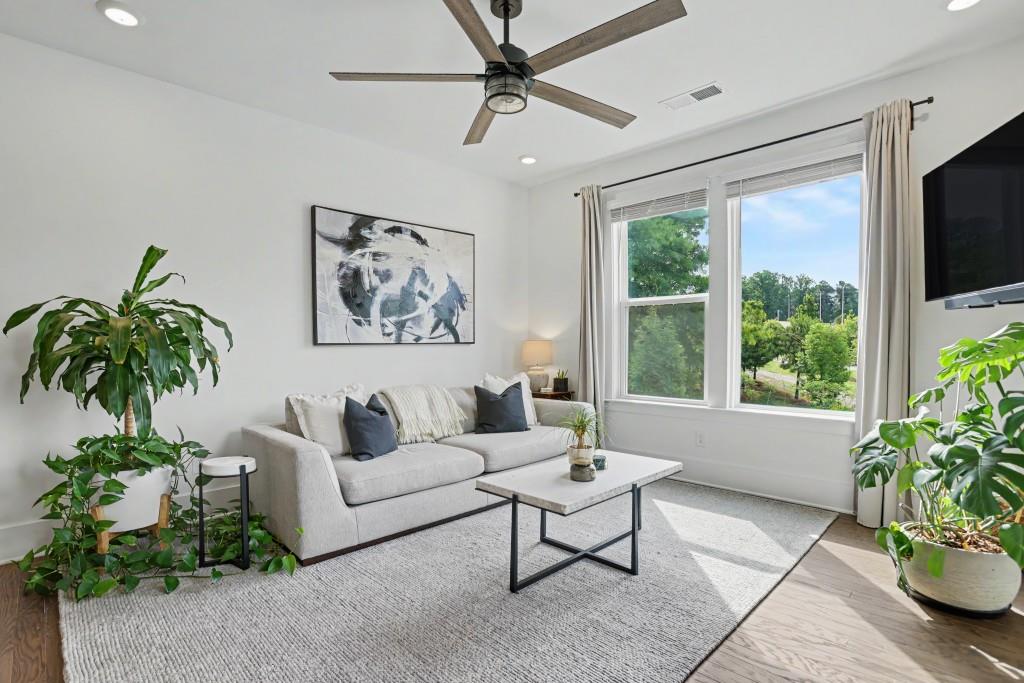 1569 Layton Lane NW