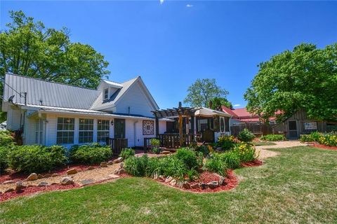 A home in Maysville