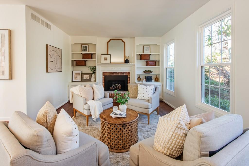 3850 Cedar Cliff