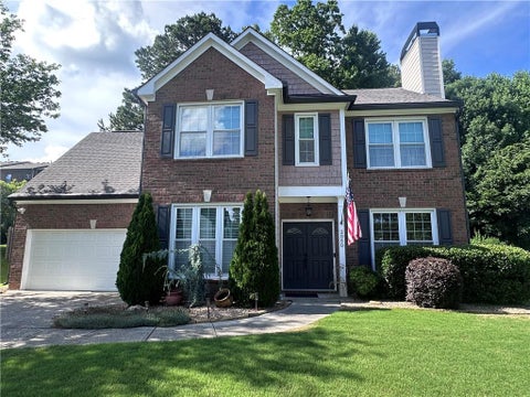 Homes For Sale - 2050 Winthrope Commons<br/> Alpharetta, GA 30009