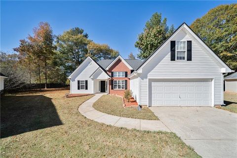 Homes For Sale - 4332 Beaverton Circle<br/> Loganville, GA 30052