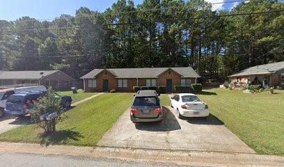 2 bd 1 bth nice aptment. new paint, clean