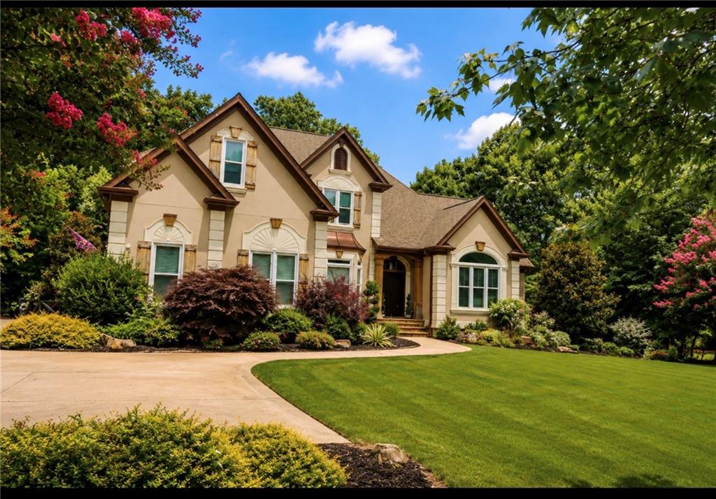 915 Champions Fairway Drive