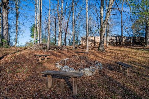 A home in Dahlonega