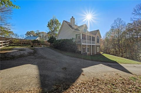 A home in Dahlonega