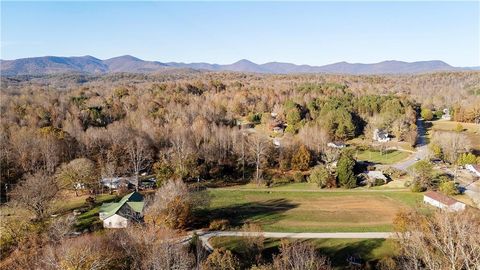 A home in Dahlonega