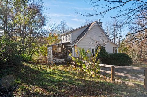 A home in Dahlonega