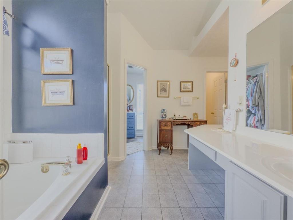 690 Winding River Drive, Lawrenceville, Georgia image 17