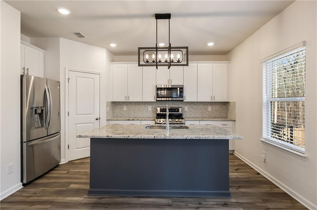 5360 Brooke Ridge Drive, Dunwoody, Georgia image 7