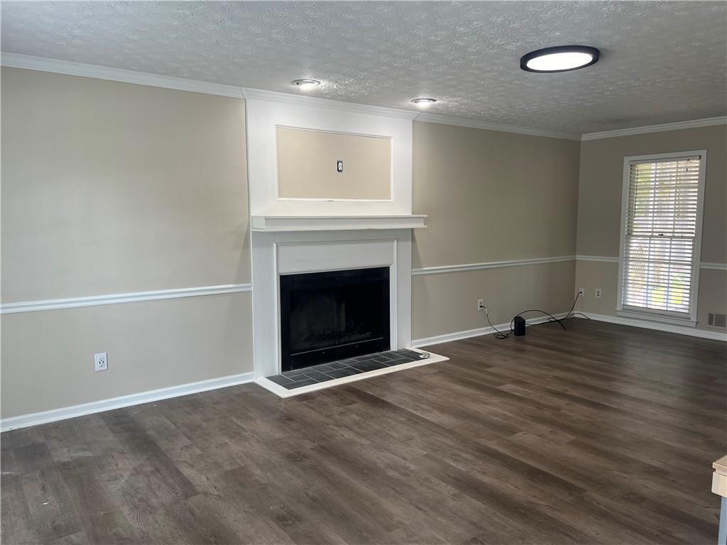 1725 Spindle Top Court SW