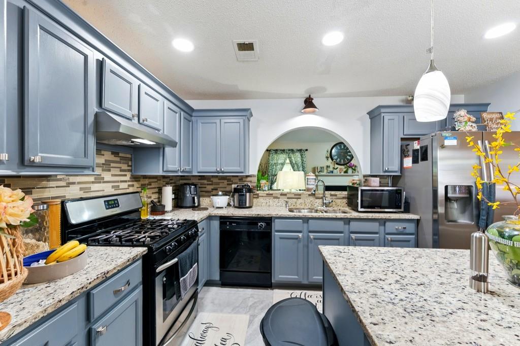 1010 Augusta Woods Drive, Douglasville, Georgia image 7