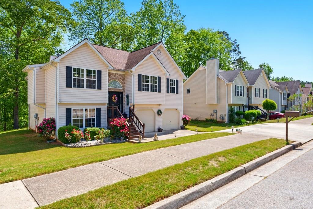 1010 Augusta Woods Drive, Douglasville, Georgia image 2