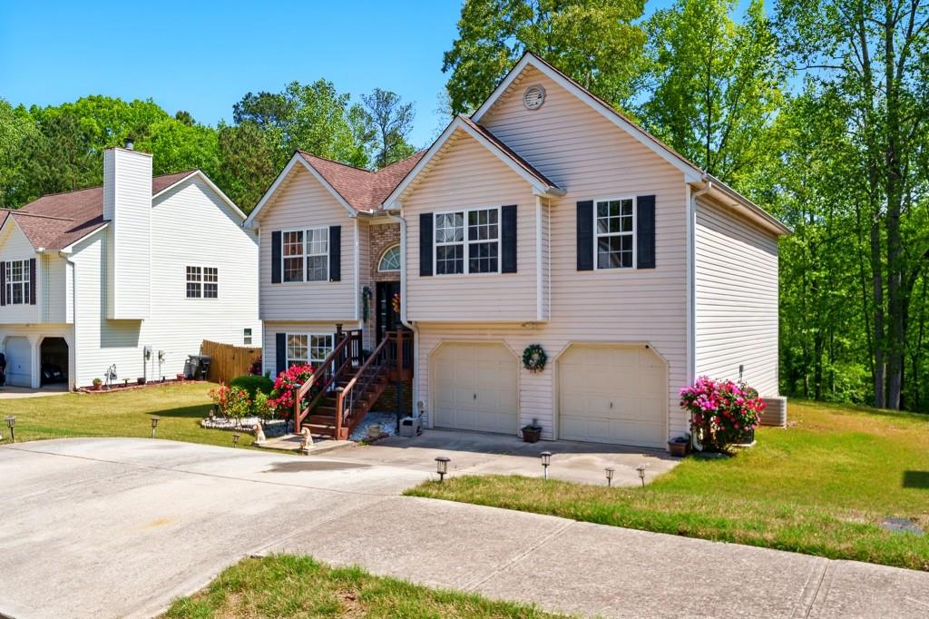 1010 Augusta Woods Drive, Douglasville, Georgia image 3