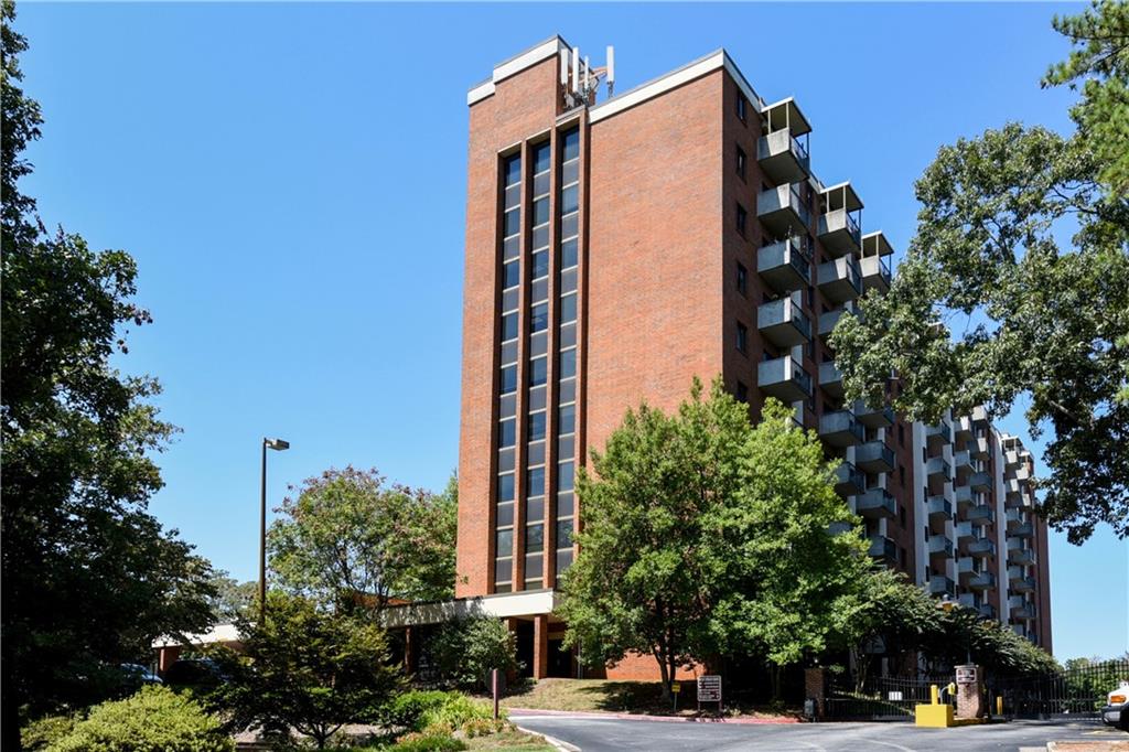 300 Johnson Ferry Road NE B604