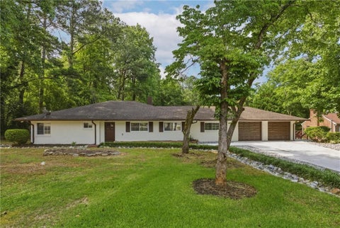 Homes For Sale - 2410 Rugby Avenue<br/> Atlanta, GA 30337