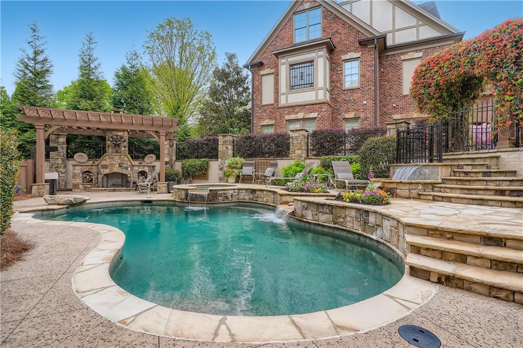 Heyward Square - Residential