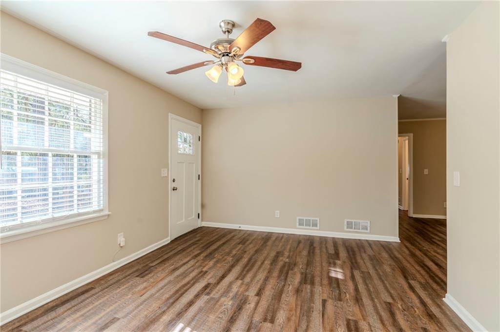 2126 River Road, Ellenwood, Georgia image 6