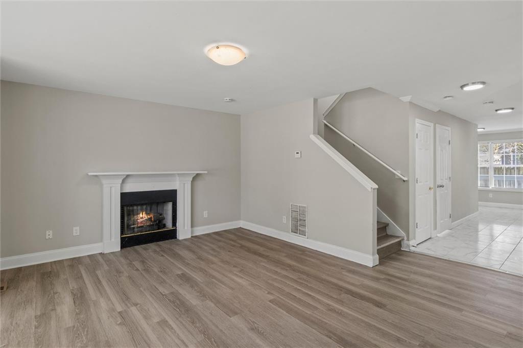 1088 Hubbard Street, Atlanta, Georgia image 6