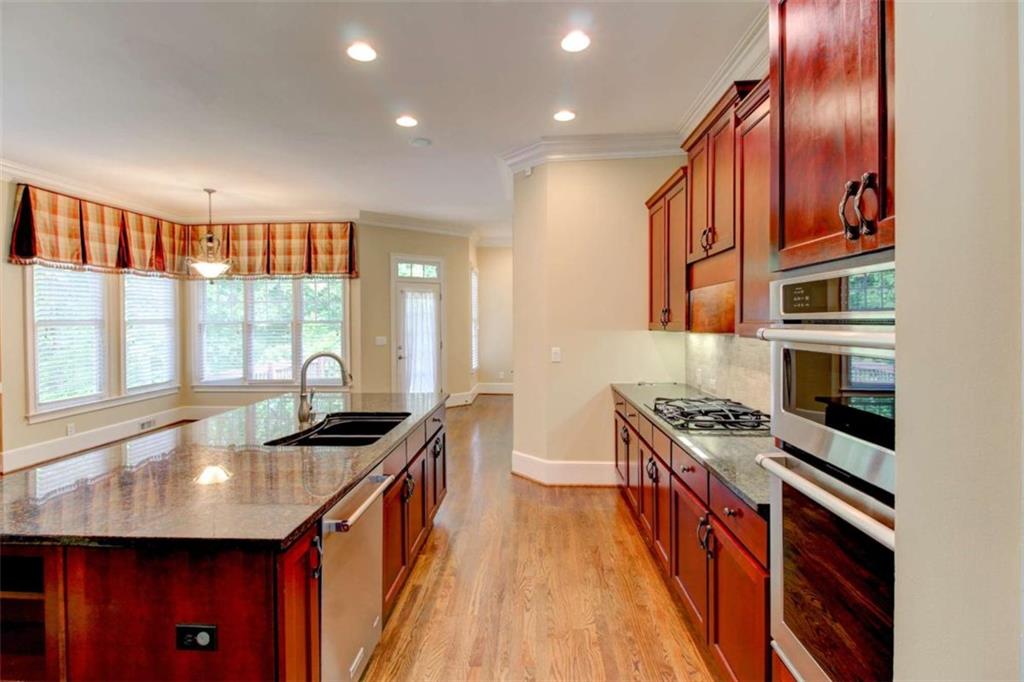 7520 Ledgewood Way, Suwanee, Georgia image 21