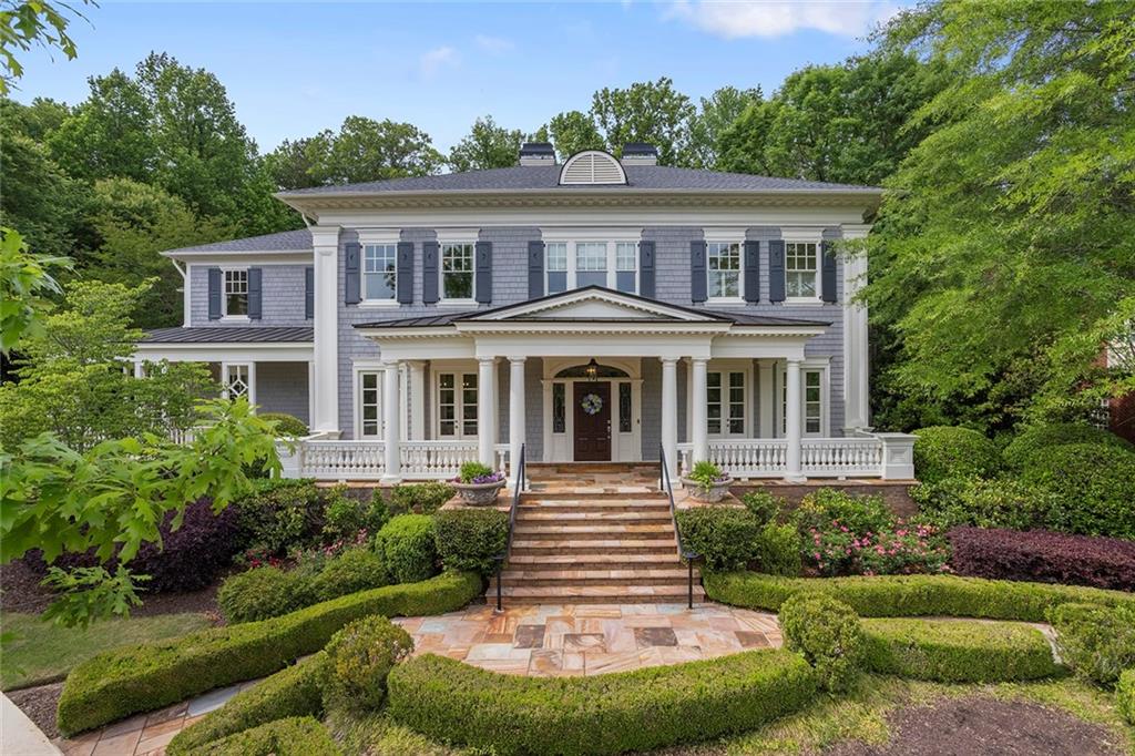 2000 Lancaster Square
