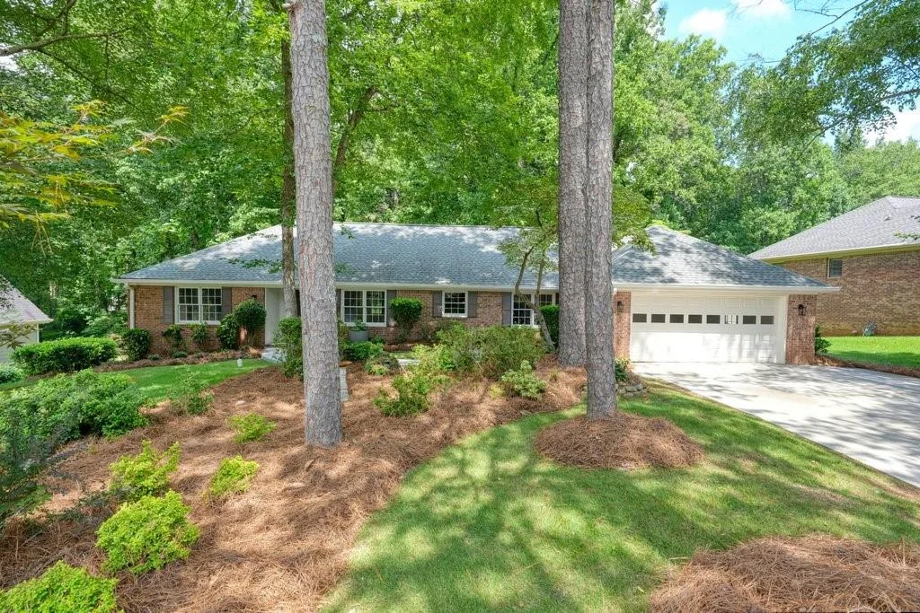 556 Lees Trace SW
