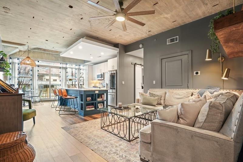 890 Memorial Drive SE 102