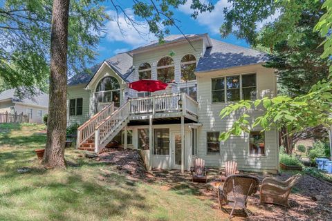 A home in Dacula