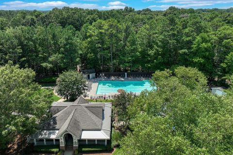 A home in Dacula