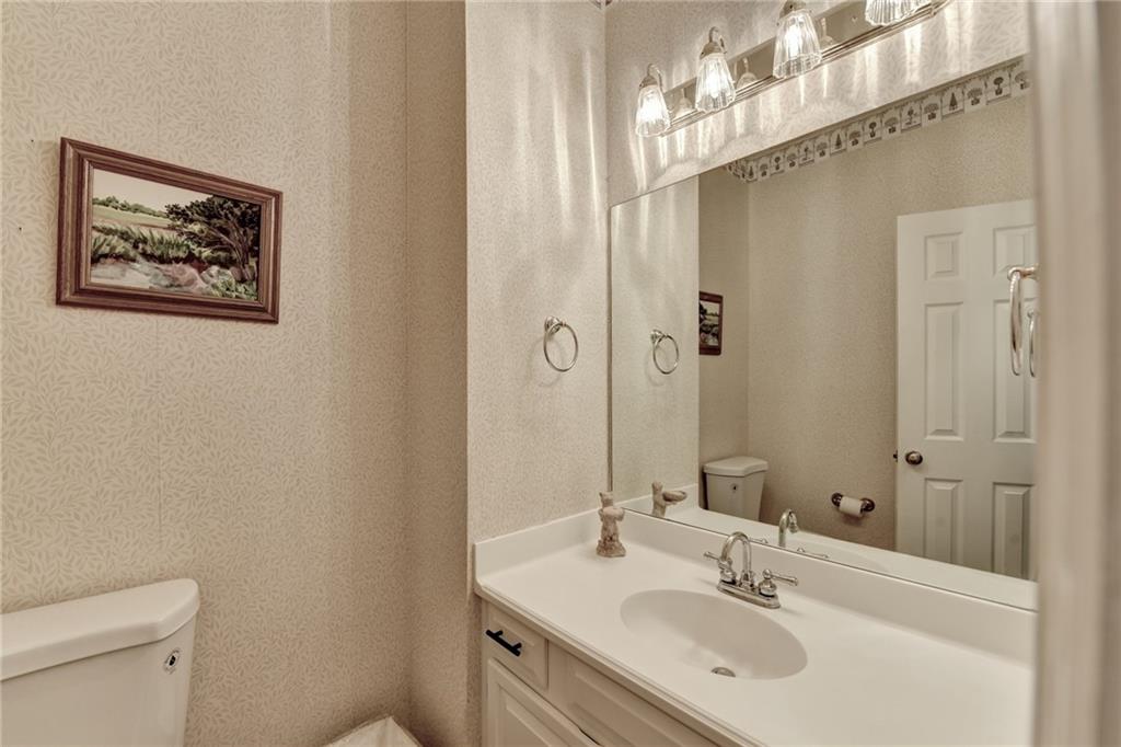 248 Riverview Trail, Roswell, Georgia image 16