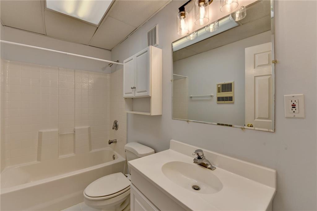 248 Riverview Trail, Roswell, Georgia image 36