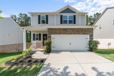 Homes For Sale - 302 Augusta Woods Drive<br/> Villa Rica, GA 30180