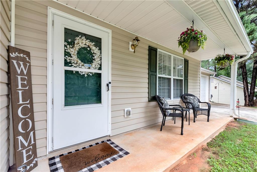70 Midland Court, Winder, Georgia image 4