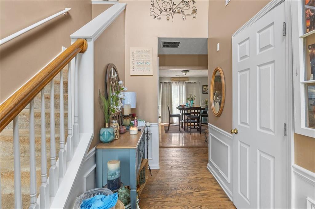 5077 Newpark Drive, Acworth, Georgia image 3