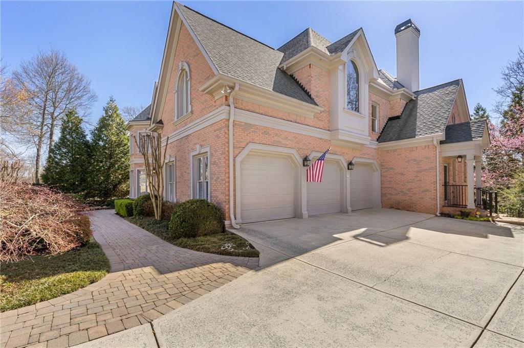 320 Falls Point Trail