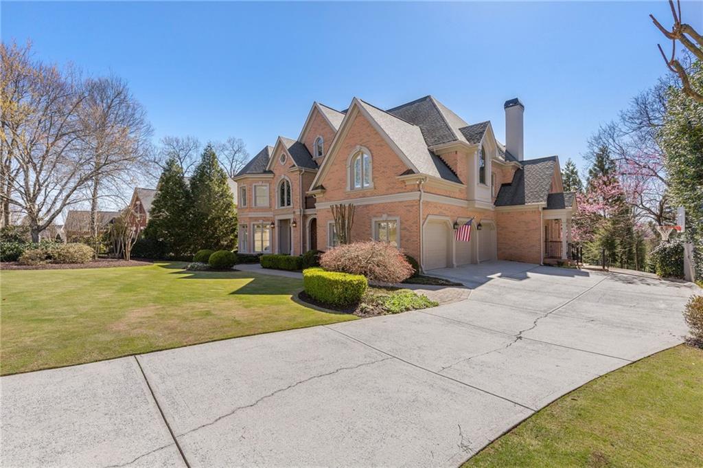 320 Falls Point Trail