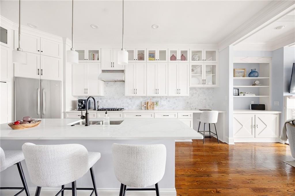 Brownstones at Habersham - Residential