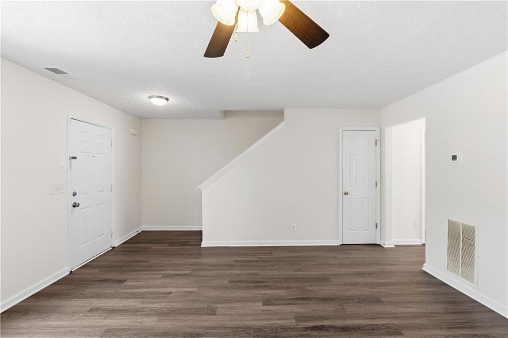 1318 Revelstoke Cove