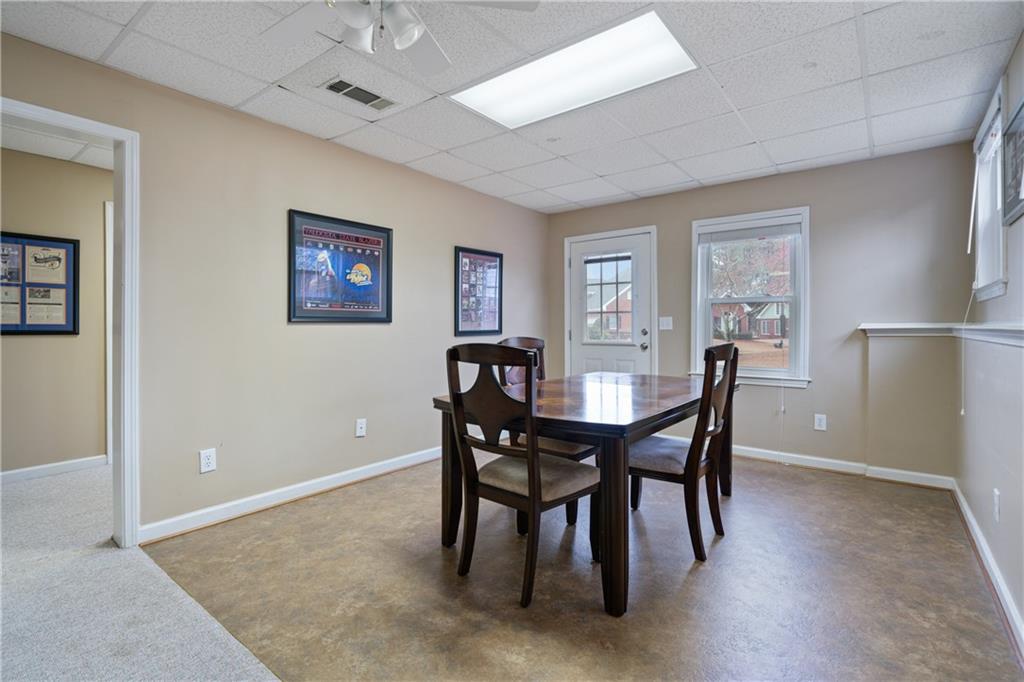 5292 Candleberry Drive, Lilburn, Georgia image 39