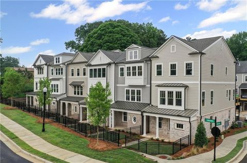 Townhouse For Sale - 1976 Flying Scotsman Drive #8<br/> Kennesaw, GA 30144