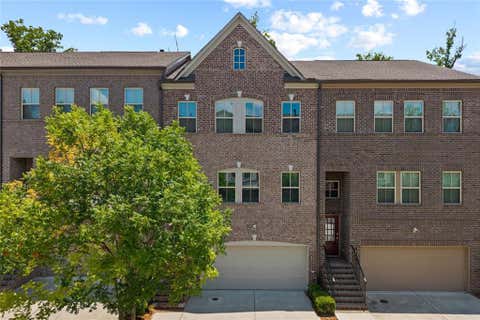 Townhouse For Sale - 373 Via Secco Lane<br/> Suwanee, GA 30024