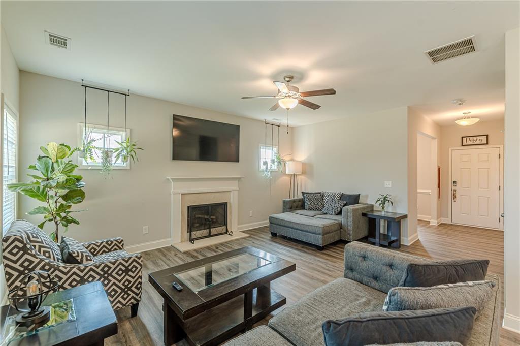 123 Mulberry Drive