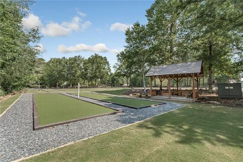 A home in Dawsonville