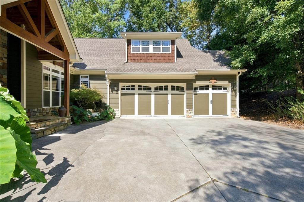 251 White Antelope Street