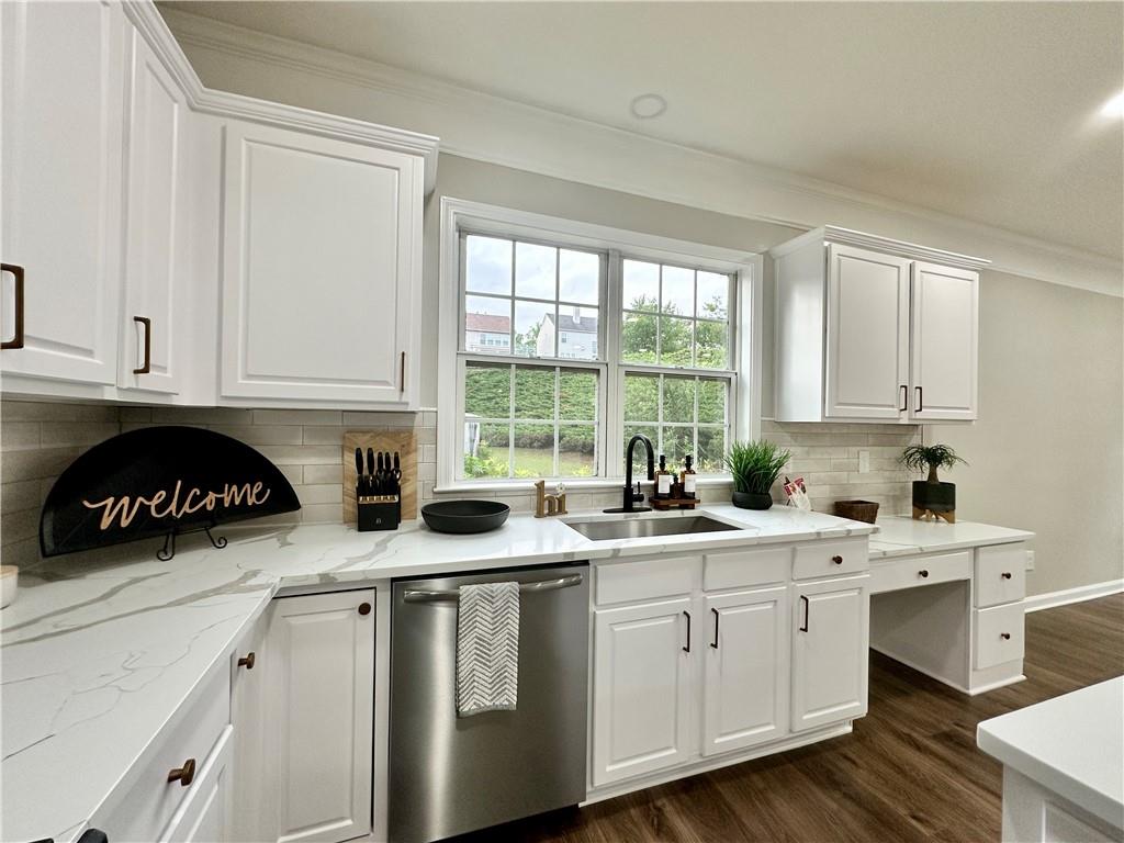 608 Chickory Court, Woodstock, Georgia image 12