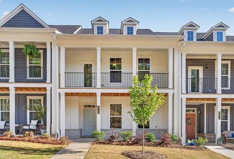Townhouse For Sale - 2562 Harbor Ridge Pass Lot 338 Pass<br/> Gainesville, GA 30507