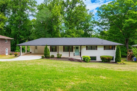 Homes For Sale - 4156 Honeysuckle Drive<br/> Smyrna, GA 30082